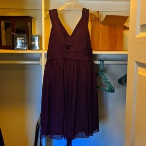 Size 18, David's Bridal, Bridesmaid's dress, Chiffon, Plum